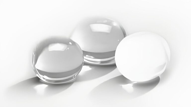 implants (2) Implant jądra ma wagę i kształt bardzo zbliżony do naturalnego jądra
