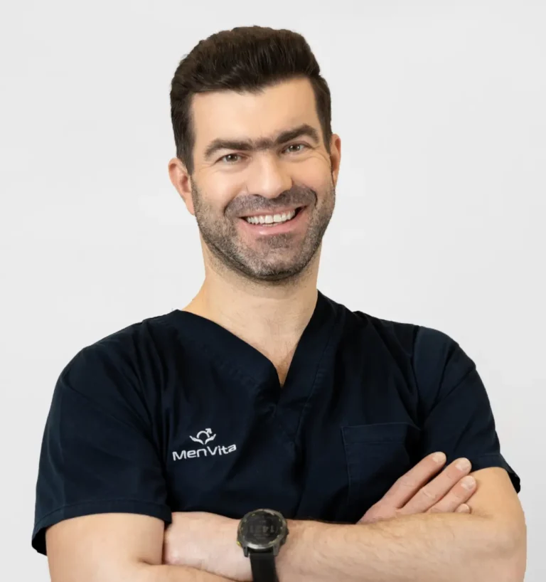 dr n.med. Piotr Paweł Świniarski, urolog, androlog, lek. medycyny seksualnej; specjalista z zakresu chirurgii urogenitalnej, rekonstrukcyjnej oraz implantacji urogenitalnych